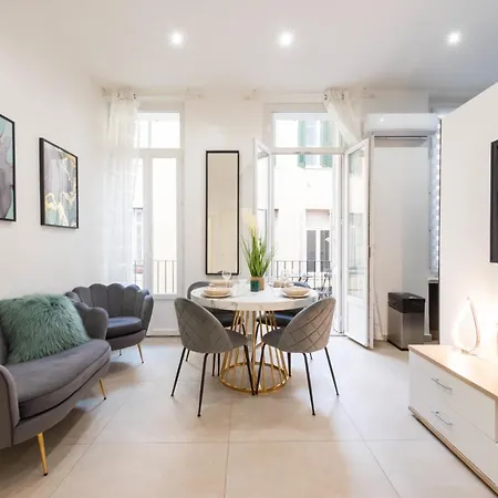 Apartment Renovated In The Heart Of Cannes